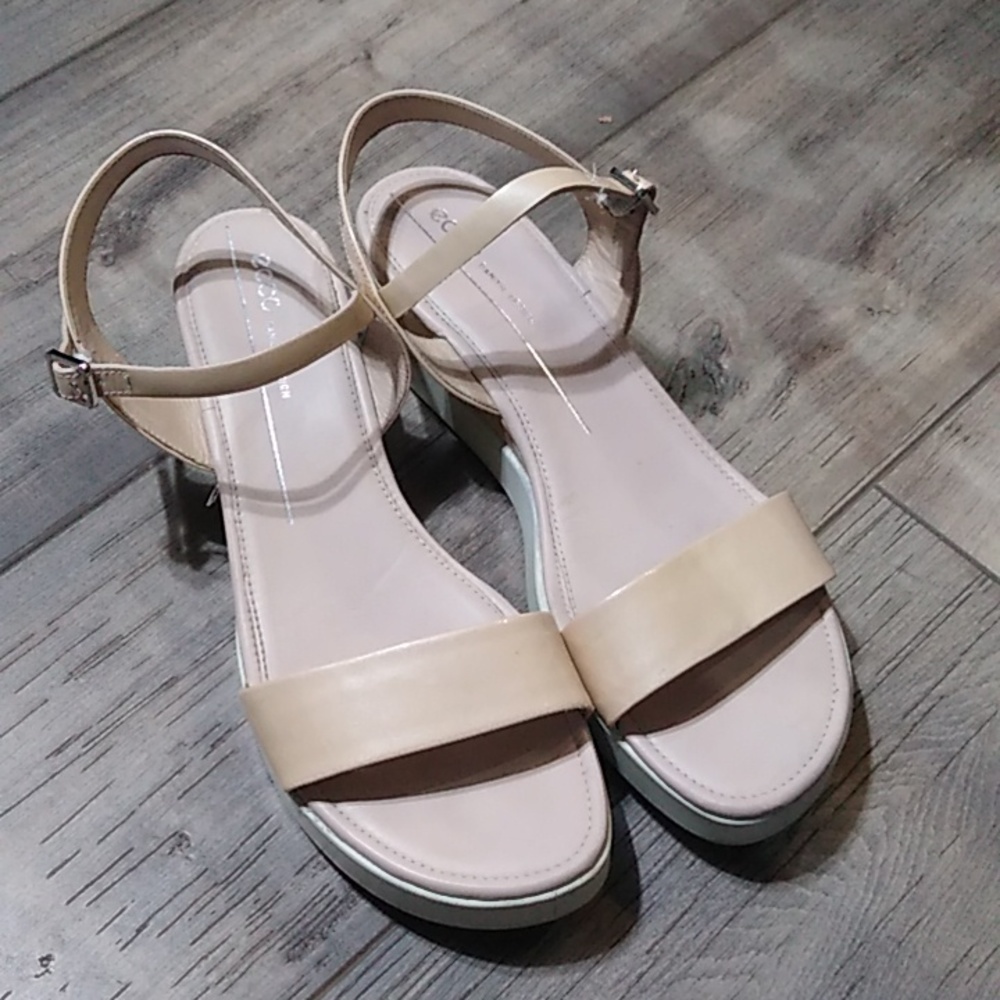 Ecco Danish Design cream/pink wedge sandals size 40